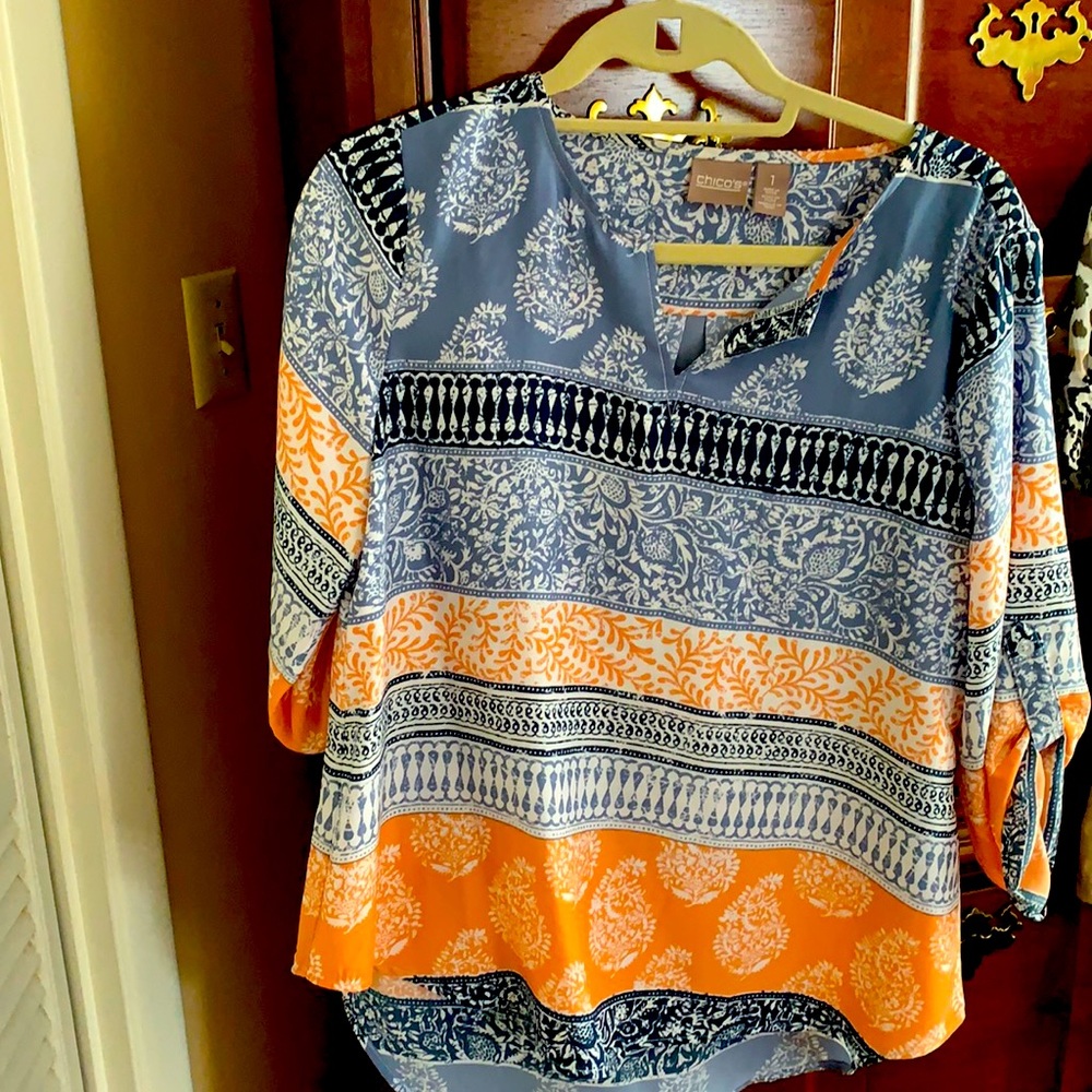 Chico’s size 1 soft silky tunic length top